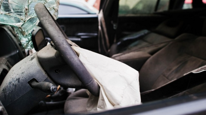 Ağsuda avtomobil qəzası olub, yaralılar var