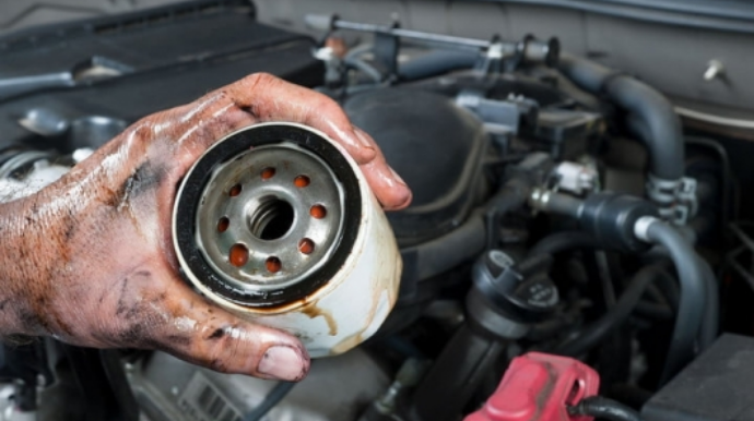 Avtomobil mühərriki yağlarının qiyməti niyə bahalaşıb?