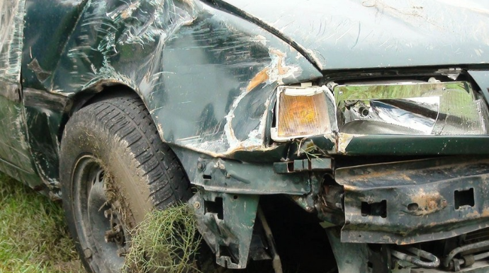 Biləsuvarda yol qəzası olub, ər və arvad xəsarət alıb