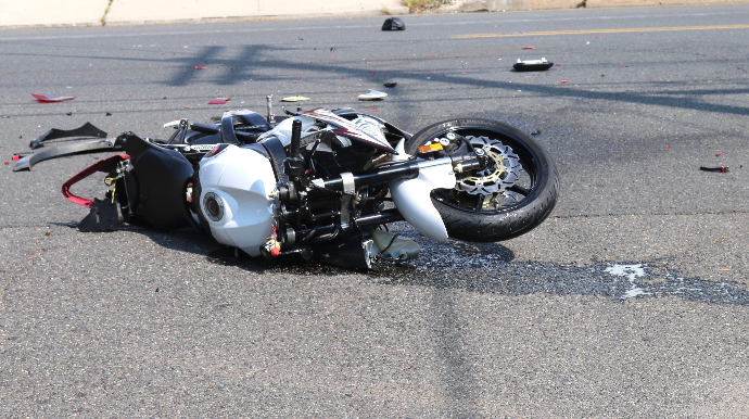 Zığ yolunda ağır qəza - Moped sürücüsü ÖLDÜ 