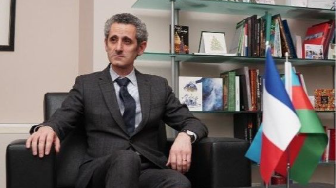 Fransa səfirindən Qarabağla bağlı paylaşım: “Beynəlxalq hüququ müdafiə edirik” - FOTO