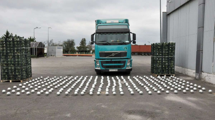 Biləsuvarda ƏMƏLİYYAT: Kahı yükünün arasında külli miqdarda narkotik aşkarlandı - FOTO