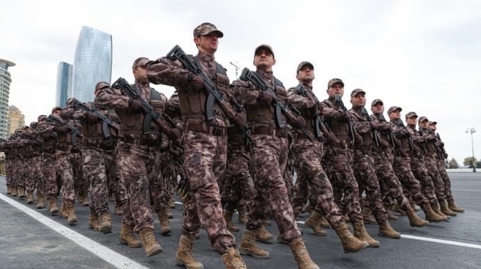 Azərbaycanda hərbçilərə qoyulan qadağa və məhdudiyyətlər açıqlanıb - SİYAHI 