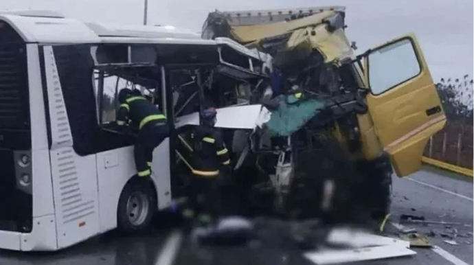Gürcüstanda ağır qəza: Azərbaycan vətəndaşı yaralandı 