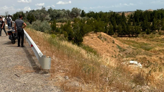 Siyəzəndə avtomobil aşdı – Sürücü xəsarət aldı - FOTO 