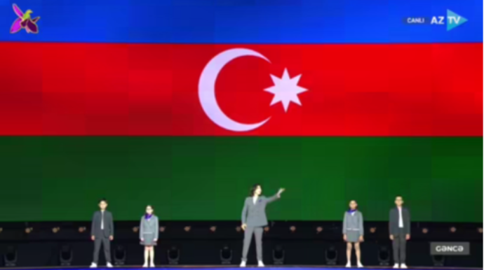 Himnimizi yeni formatda ifa etdilər - VİDEO