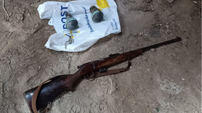 Binədə odlu silah və əl qumbarası aşkar edilib - FOTO