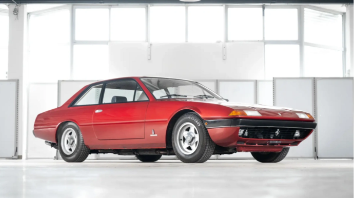 Üçqat "Formula-1" çempionunun avtomobili hərraca çıxarılacaq - FOTO