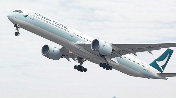 Asiyanın aparıcı aviaşirkəti ötən il 800 milyon dollardan çox zərər edib 