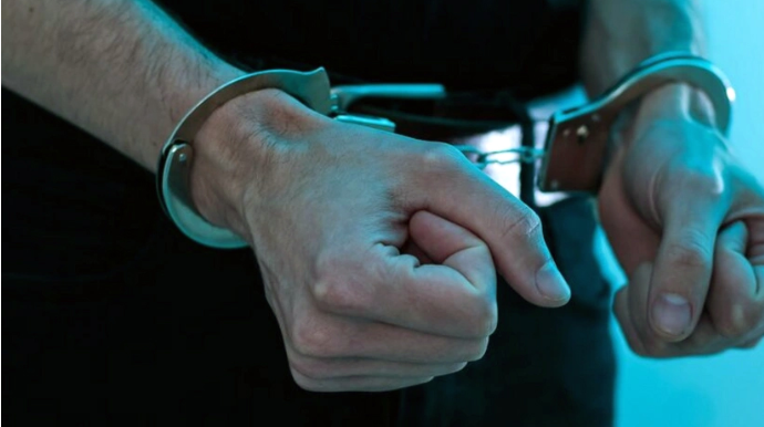 Marneulidə iki Azərbaycan vətəndaşı dələduzluq ittihamı ilə saxlanılıb 