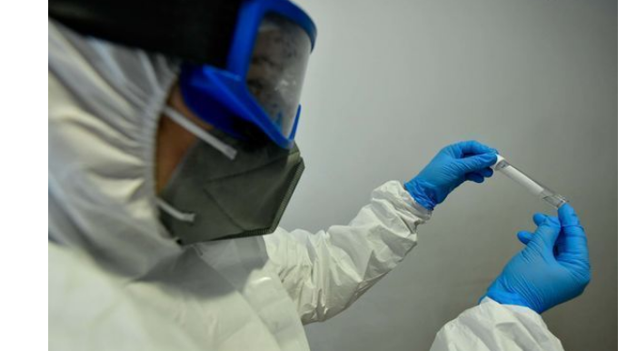 Daha bir həkim koronovirusdan vəfat etdi - FOTO