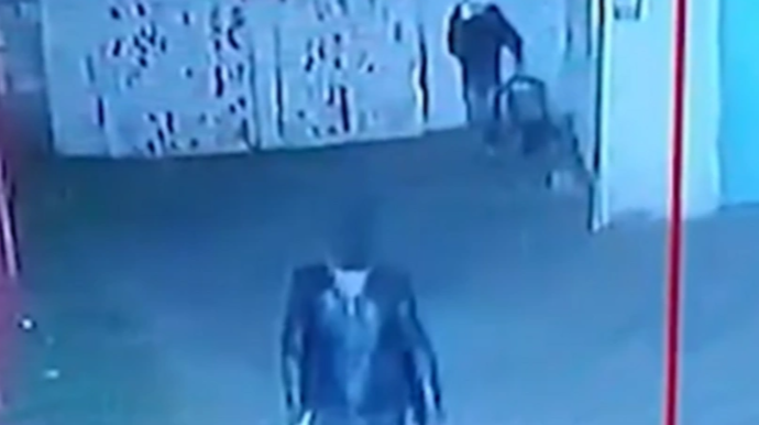 Sumqayıtda evdən məişət əşyaları oğurladılar - FOTO - VİDEO