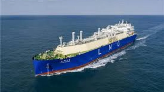 Çin ən böyük LNG tankerini təqdim etdi 