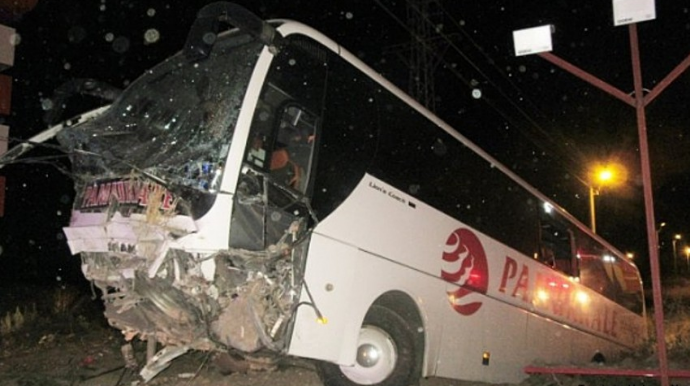 Türkiyədə sərnişin avtobusu aşıb, 28 nəfər yaralanıb