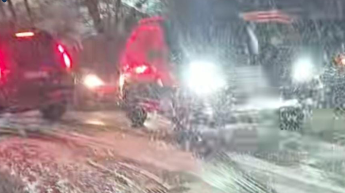 Hacıkənddə qar problemlər yaratdı - Maşınlar yolda qaldı - FOTO - VİDEO