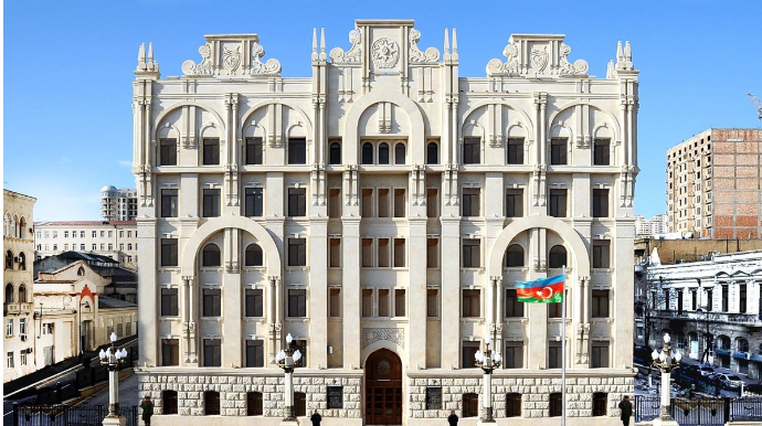 DİN:  "Hədiyyə qazan" və fişinq məqsədi daşıyan saxta saytlardan ehtiyatlı olun  - FOTO