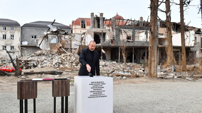 Prezident Gəncə Memorial Kompleksinin təməlini qoyub
