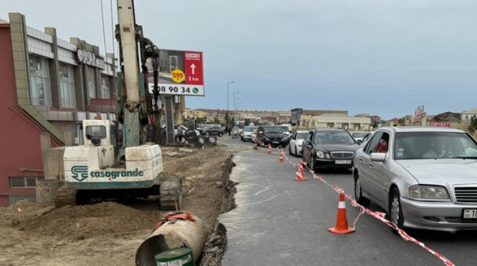Sumqayıt-Saray körpüsü yaxınlığında obyektlər sökülür - VİDEO