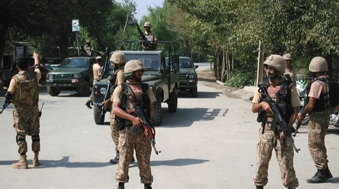 İş adamlarının olduğu avtomobilə hücum: ölənlər var 