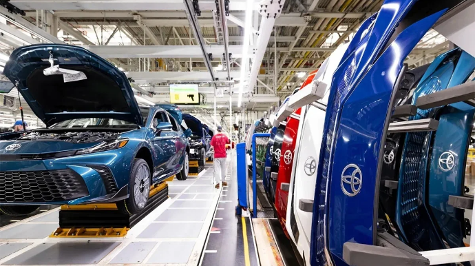 "Toyota" Yaxın Şərqdəki gərginlik səbəbindən xarici istehsalını azaldır 