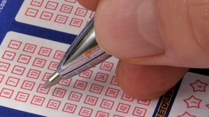 Ağsuda kişi bu yolla pul “uddu” - Məhkəməlik oldular