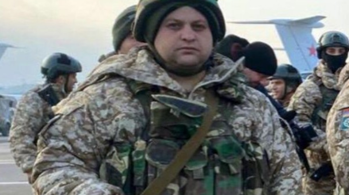 Qazaxıstandakı erməni əsgərin fotosu ələ salındı 