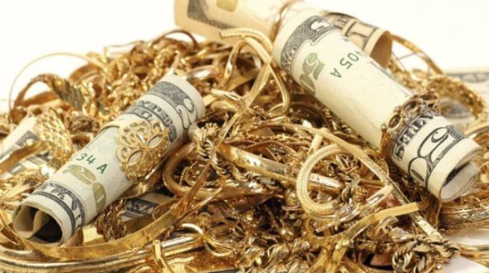 "Poçtalyonlar" evdən 100 minlik OĞURLUQ ETDİLƏR 