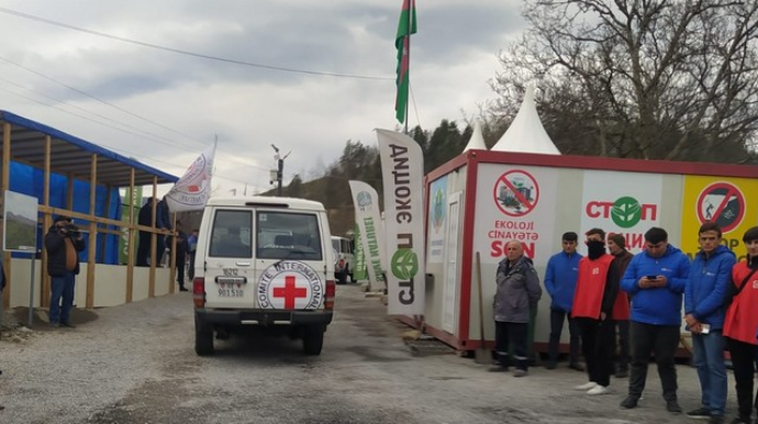Xankəndi-Laçın yolunda BQXK-nin avtomobilləri maneəsiz keçib 