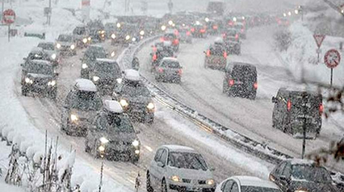 Ötmənin qadağan olunduğu yerdə qayda pozan sürücü ağır qəza törətdi; öldü – FOTO - VİDEO