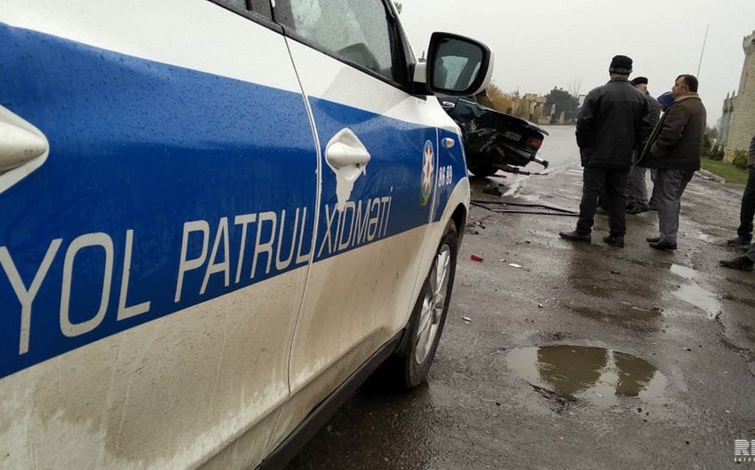 Qaradağda iki avtomobil toqquşdu, xəsarət alan var