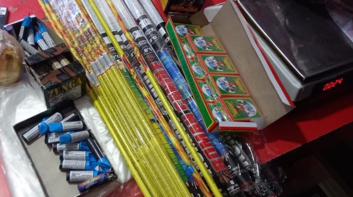 Göyçayda pirotexniki vasitələrin satışını təşkil edənlər məsuliyyətə cəlb edildi  - FOTO