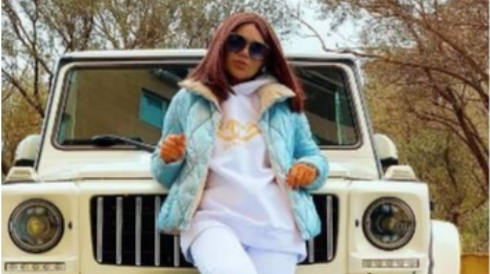 Türkanın maşınını qəsdən cızdılar - VİDEO