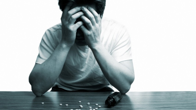 ÜST rəhbəri: "Pandemiya psixi sağlamlığa zərbə vurur"