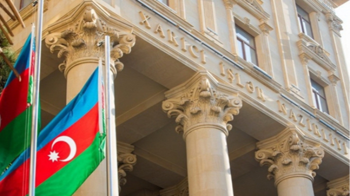 Rəsmi Bakıdan Makrona ŞİLLƏ KİMİ CAVAB 