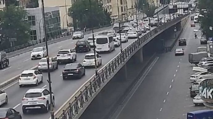 Bu yollarda tıxac var - SİYAHI 