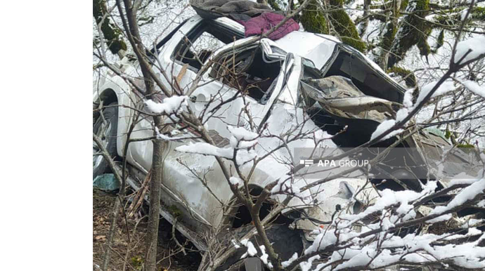 Lerikdə "Toyota" çaya aşdı: ölən və xəsarət alanlar var   - VİDEO - FOTO - YENİLƏNİB