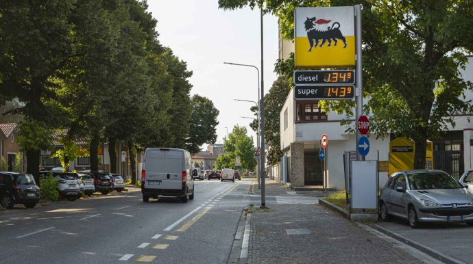 NATO-nun 3 milyon litr yanacağını oğurlayıb satdılar 