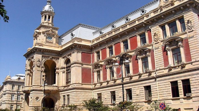 Qanunsuz tikililərlə bağlı icra başçılarına ciddi xəbərdarlıq edildi 