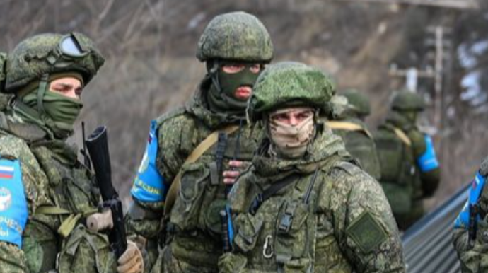 Rusiya sülhməramlıları Laçın yolunda ağacları kəsirlər - VİDEO 