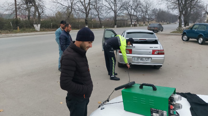 Yol polisi atmosferi çirkləndirən avtomobillərə qarşı tədbir keçirdi  - FOTO