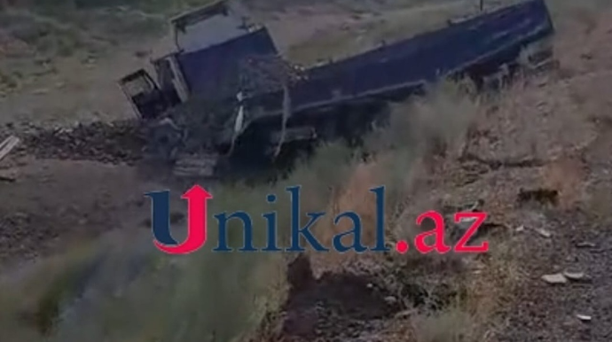 Beyləqanda yük və minik maşını toqquşdu - VİDEO 