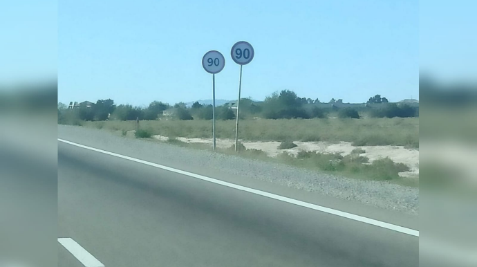 Magistral yollarda yan-yana nişanlar quraşdırılır - Səbəb nədir? - FOTO