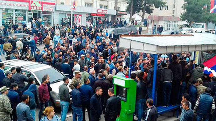 Ermənistan hakimiyyəti mülki erməniləri sakitləşdirə bilmir