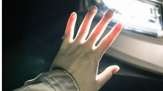 Bakıda gənc oğlanı avtomobil vurdu