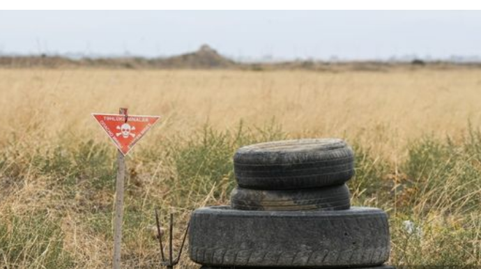 Начался визит журналистов на территорию в Кельбаджаре, где подорвались на мине 8 человек