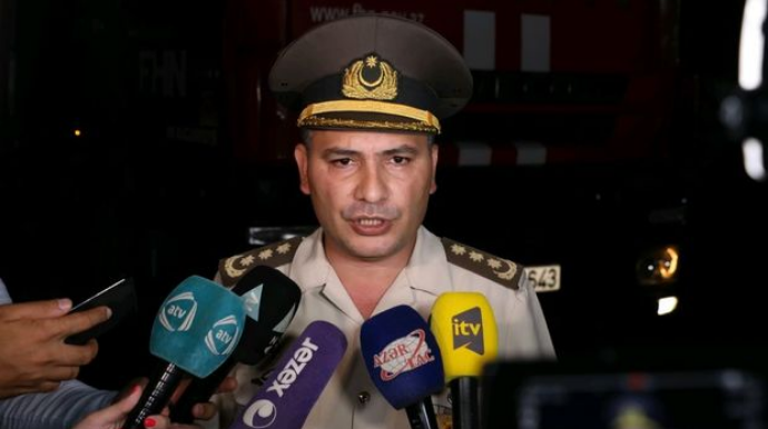 FHN:  Nəqliyyat vasitələri yanğınsöndürmə texnikalarının keçidinə mane olur  - FOTO