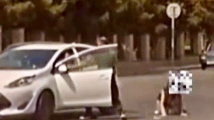 В Баку избили водителя, сбившего женщину - ВИДЕО 