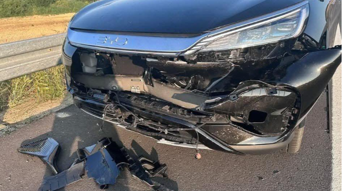 İti vuran Çin maşını bu hala düşdü - BYD-yə detal tapılmır - FOTO   