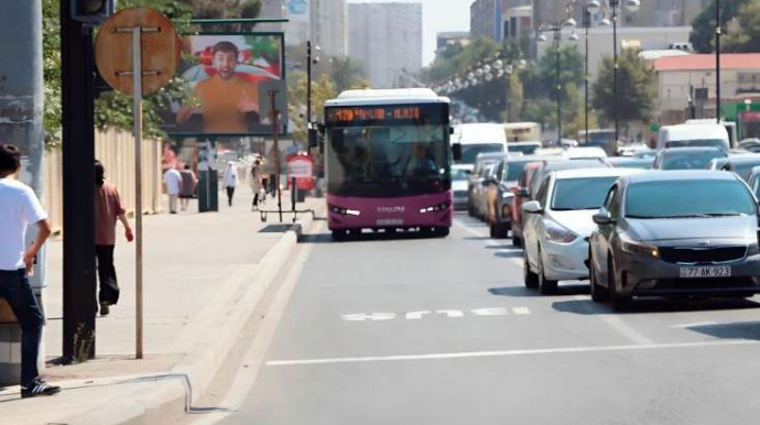 Bu yolda avtobus zolağı ləğv edildi - FOTO 