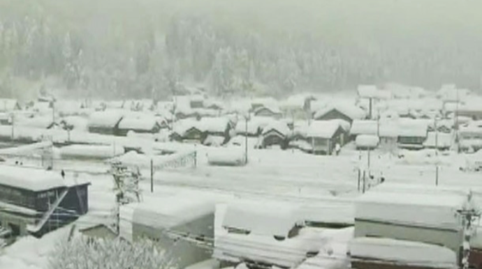 Yaponiyada güclü qar səbəbindən 13 qatar sərnişini xəstəxanaya yerləşdirilib 